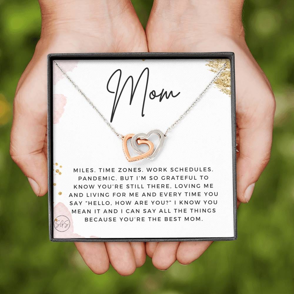 0921b Long Distance Mom Hearts Necklace