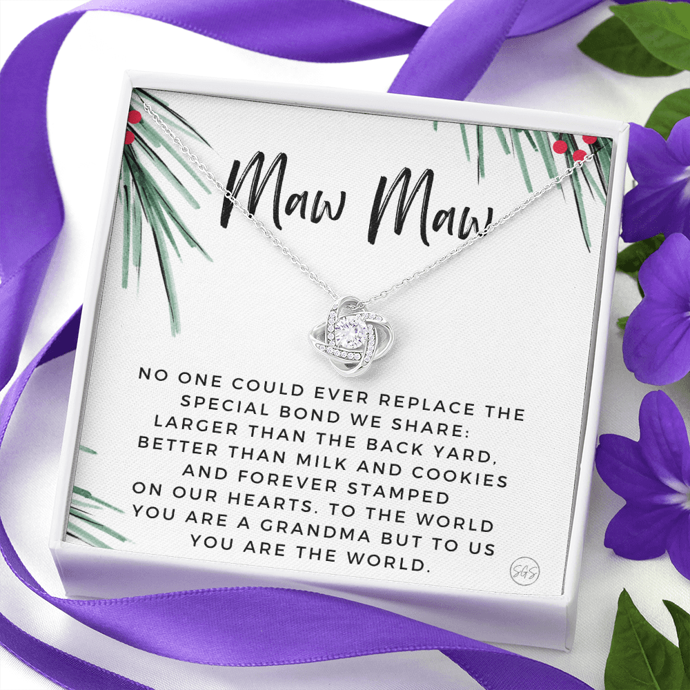 1119md Necklace Love Knot