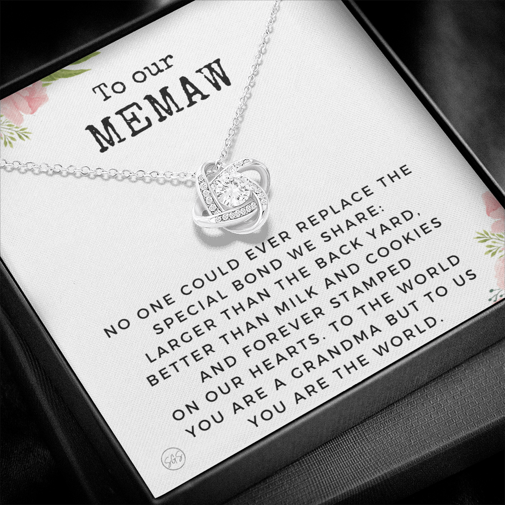 1119wb Necklace Love Knot