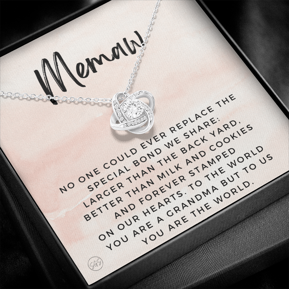 1119wh Necklace Love Knot