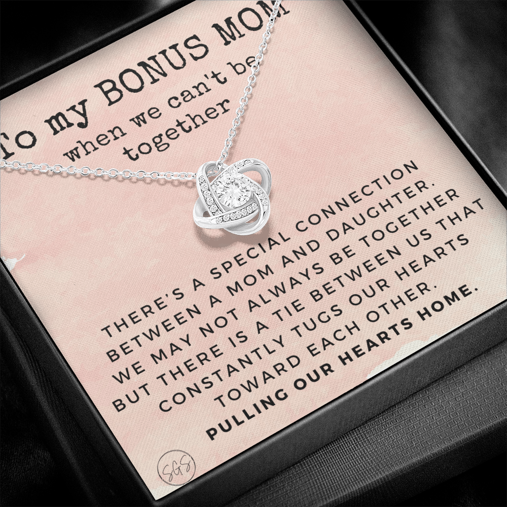1208bc Necklace Love Knot