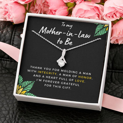 MotherInLawMoldingaMan3 Necklace Beauty