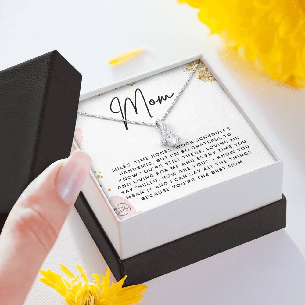 0921b Long Distance Mom Necklace Beauty