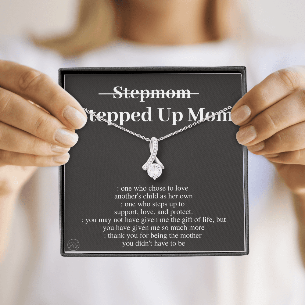 Stepped Up Mom | Gift for Stepmom, Bonus Mom, Stepmother, Grandma, Second Mama, From Step Daughter Son, Christmas, Birthday, Foster 1105dB