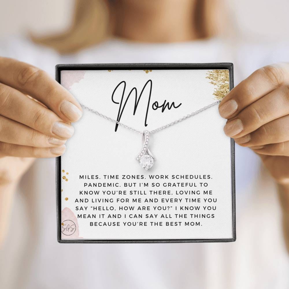 0921b Long Distance Mom Necklace Beauty