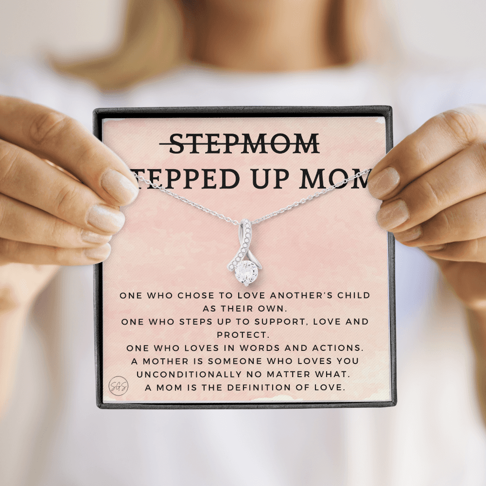 Stepped Up Mom | Gift for Stepmom, Bonus Mom, Stepmother, Grandma, Second Mama, From Step Daughter Son, Christmas, Birthday, Foster 1026dB