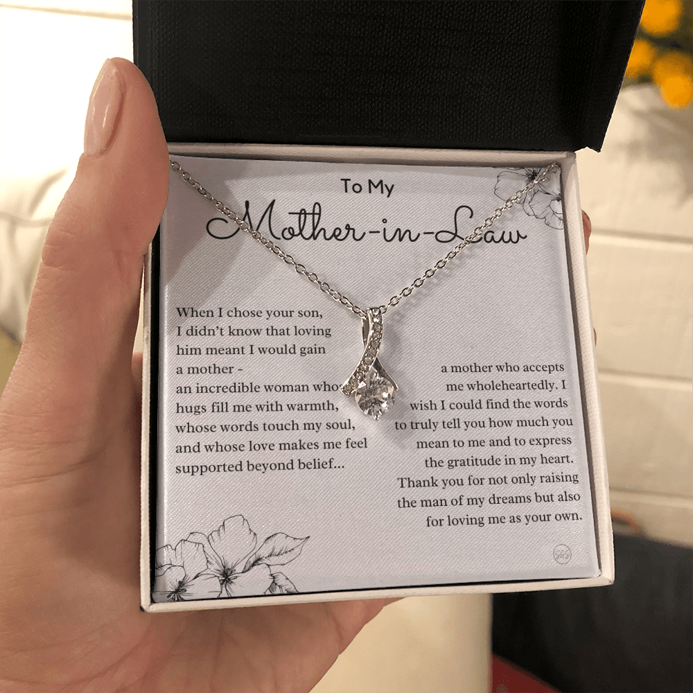 Personalized Knot Necklace for Your Mother-in-law | Mother's Day Gift, From Daughter-in-Law, Mother in Love MIL1b
