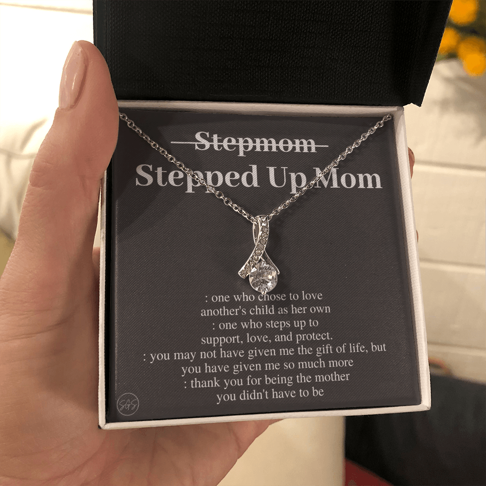 Stepped Up Mom | Gift for Stepmom, Bonus Mom, Stepmother, Grandma, Second Mama, From Step Daughter Son, Christmas, Birthday, Foster 1105dB