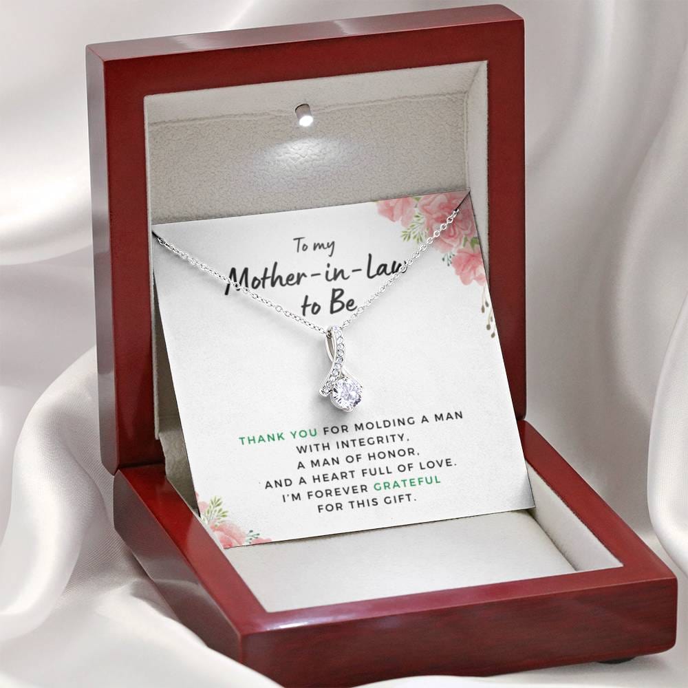 MotherInLawMoldingaMan Necklace Beauty