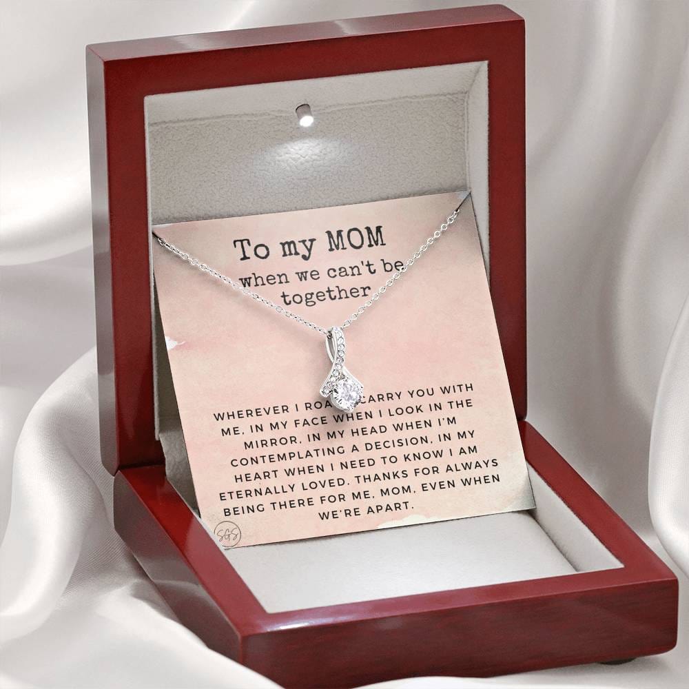 0921d Long Distance Mom Necklace Beauty