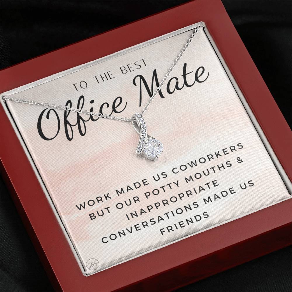 1111oma Necklace Beauty