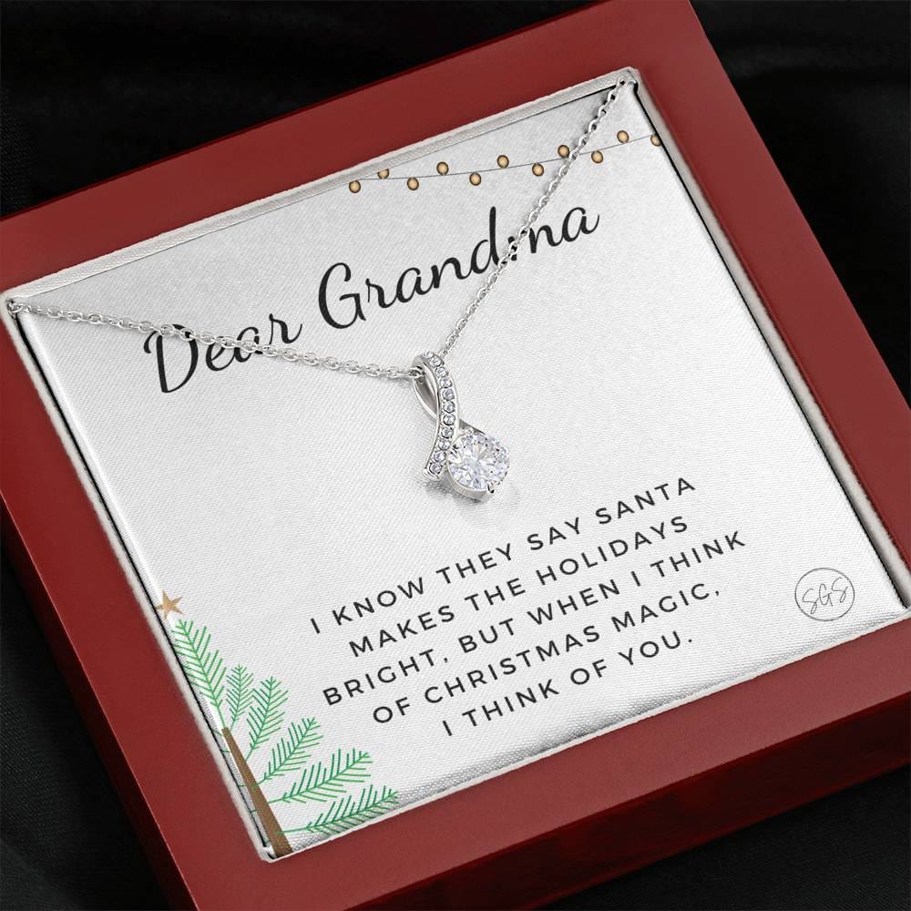 0928 Grandma Xmas2 Necklace Beauty