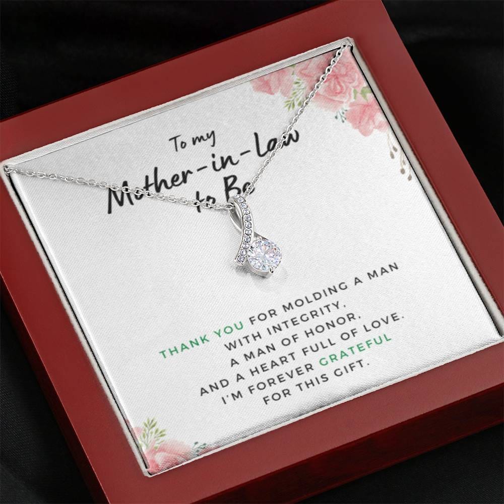 MotherInLawMoldingaMan Necklace Beauty