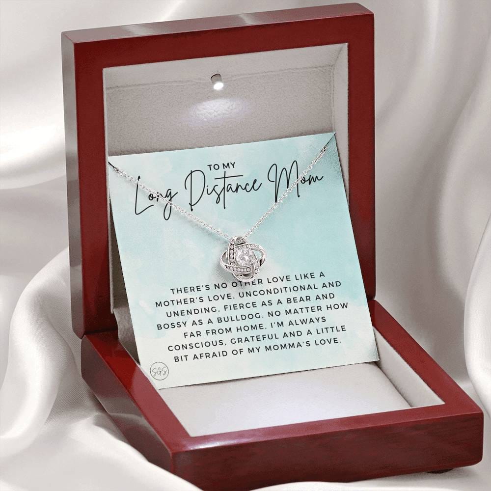 0921f Long Distance Mom Necklace Love Knot