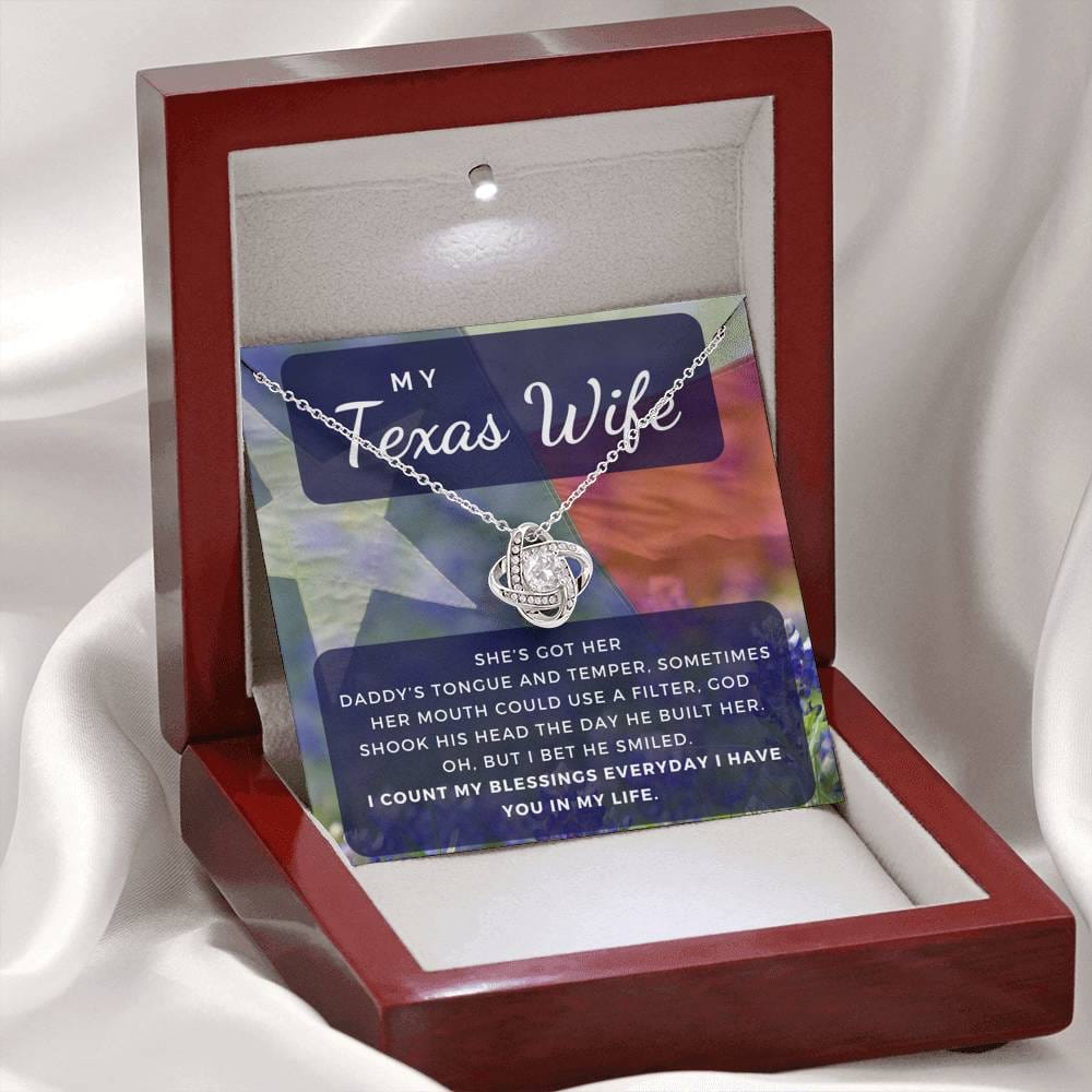 tex0820d Necklace Love Knot