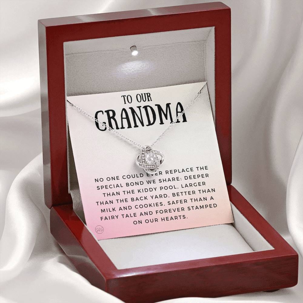 0928 Our Grandma Necklace Love Knot