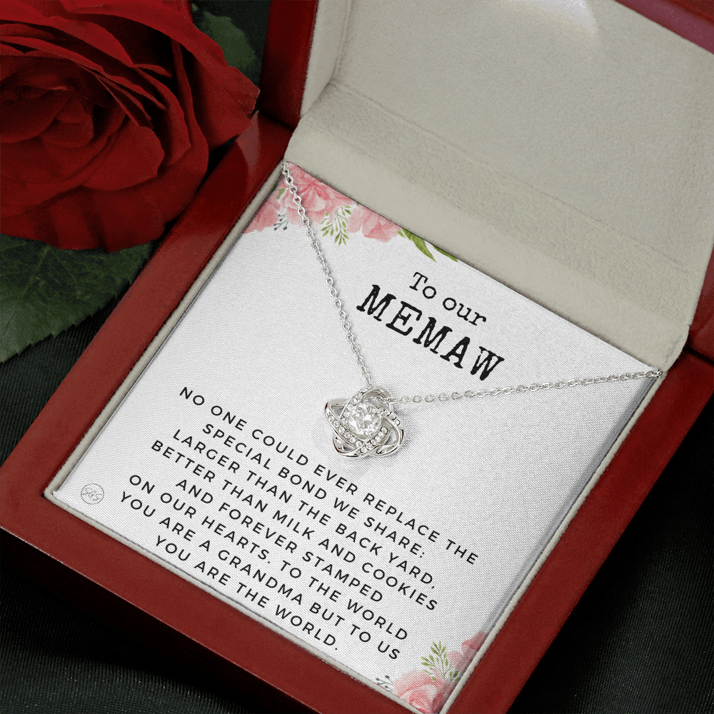 1119wb Necklace Love Knot