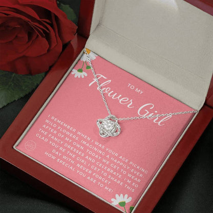 FG 0720u Necklace Love Knot