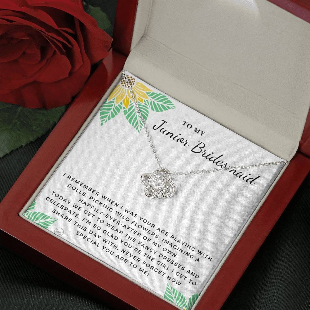JB 0720q Necklace Love Knot