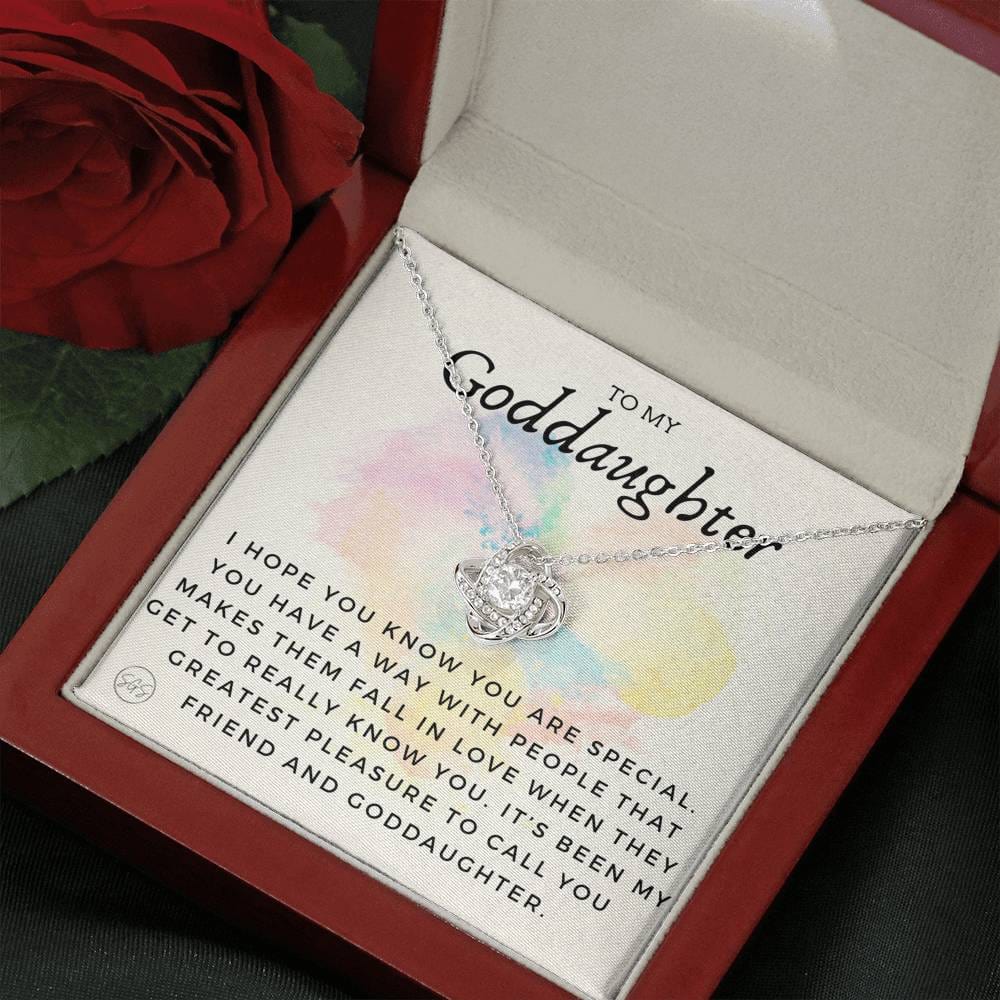 0918e Necklace Love Knot