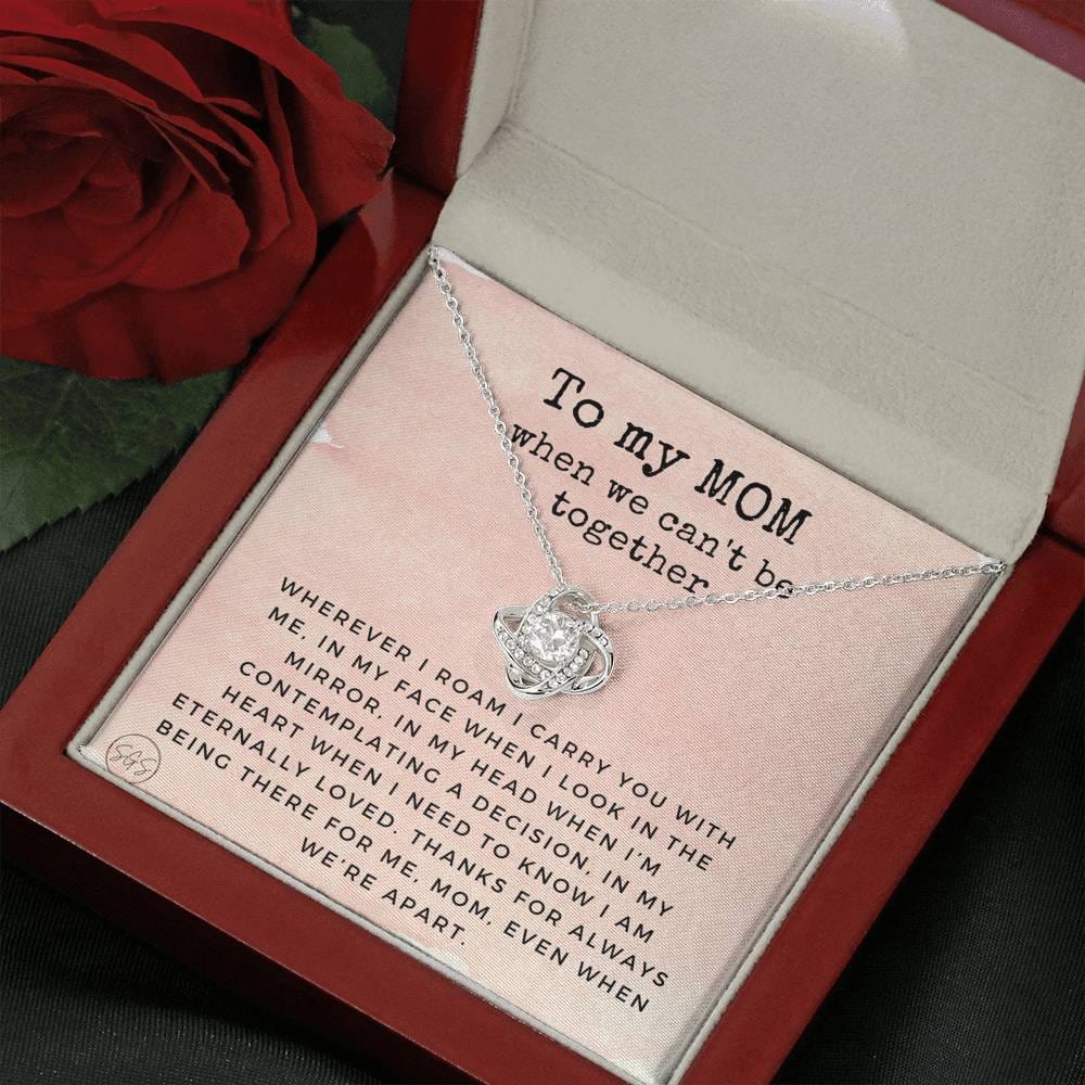 0921d Long Distance Mom Necklace Love Knot