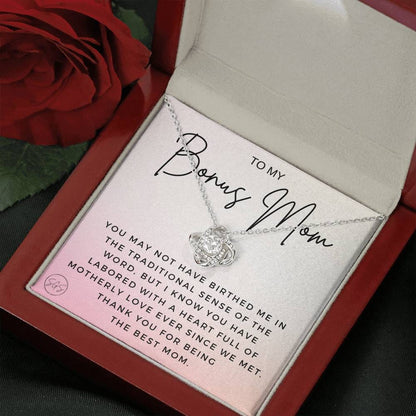 0907tB Necklace Love Knot
