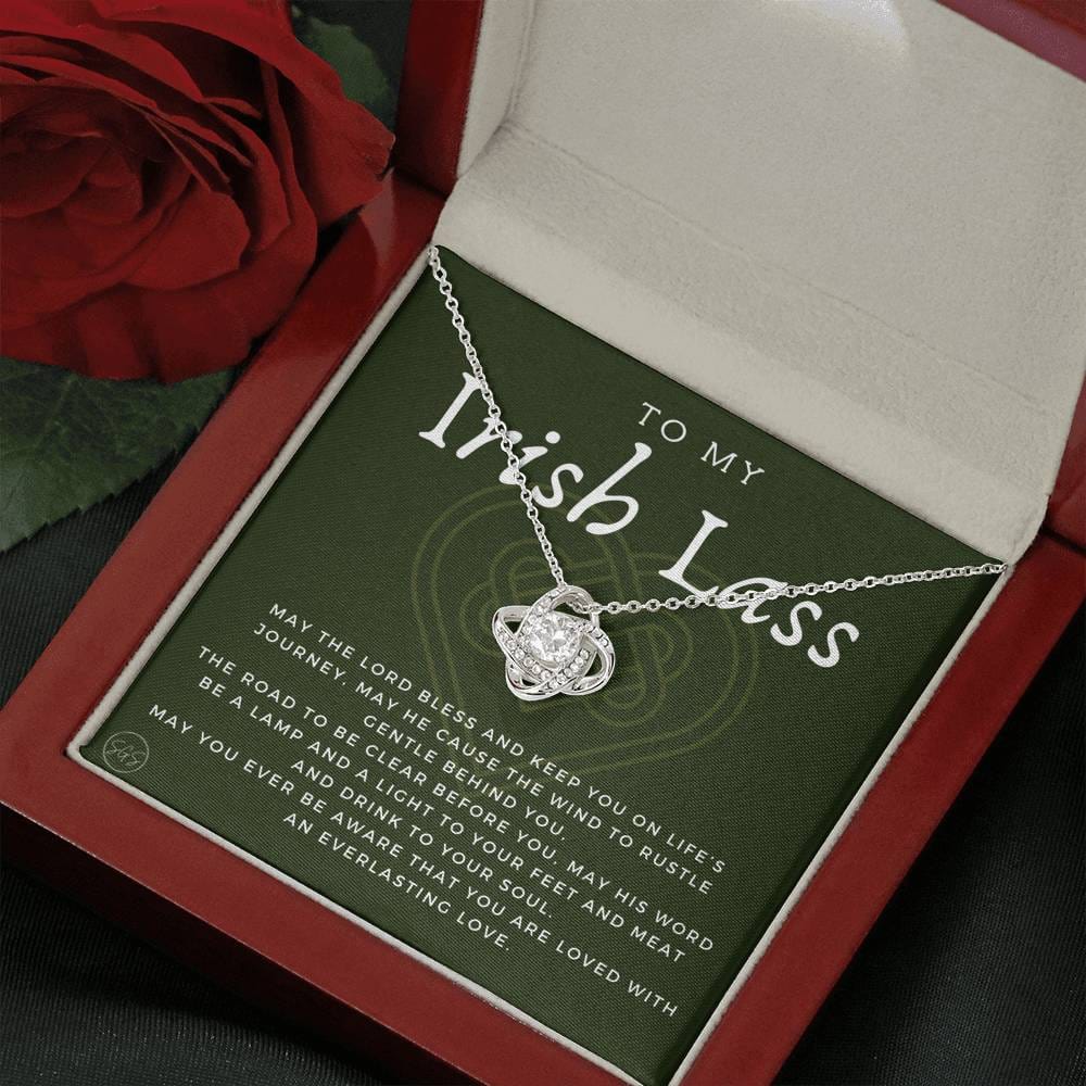 001b Necklace Love Knot