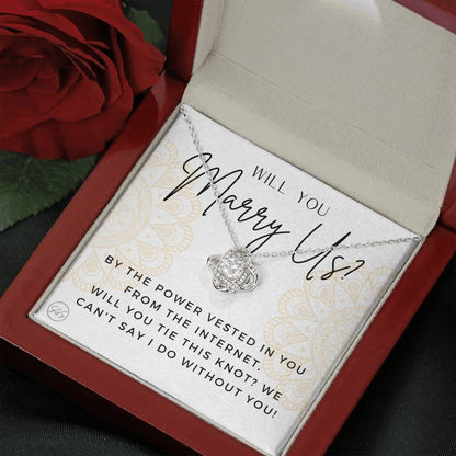 0817h Necklace Love Knot