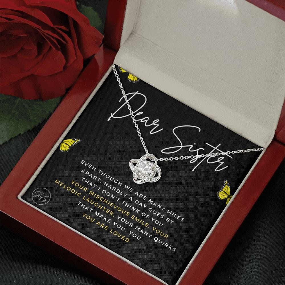 sisterapart 0628L Necklace Love Knot