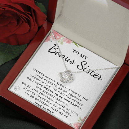 1104a Necklace Love Knot