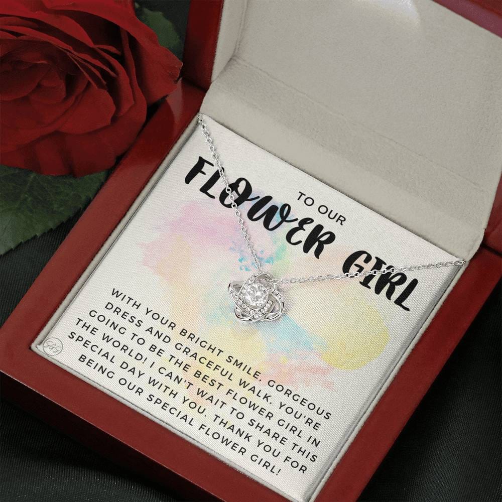 FG 0720a Necklace Love Knot