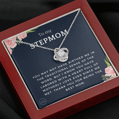 0907sS Necklace Love Knot