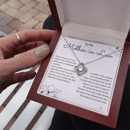 Personalized Knot Necklace for Your Mother-in-law | Mother's Day Gift, From Daughter-in-Law, Mother in Love MIL1k